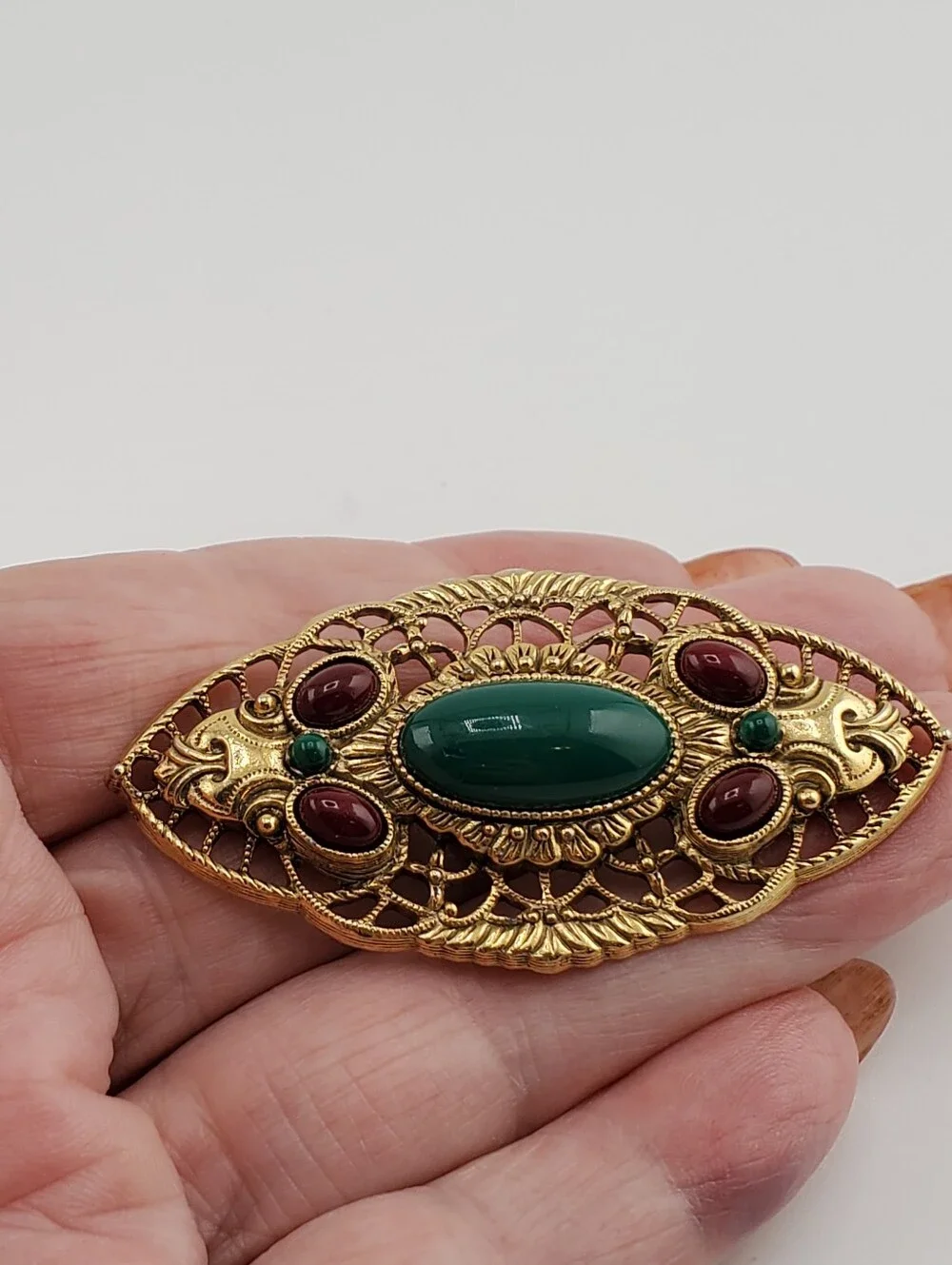 1928 Burgundy And Green Brooch